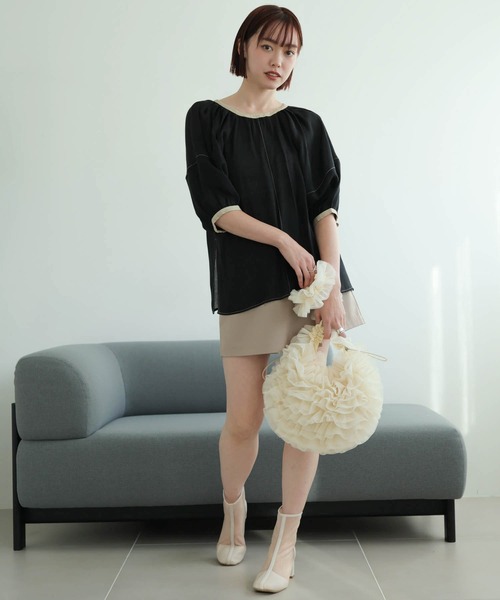 LADYMADE(レディメイド)の「バイカラーボリュームシアーブラウス(シャツ/ブラウス・レディース・ホワイト/ブラック・FREE)」の13枚目の写真