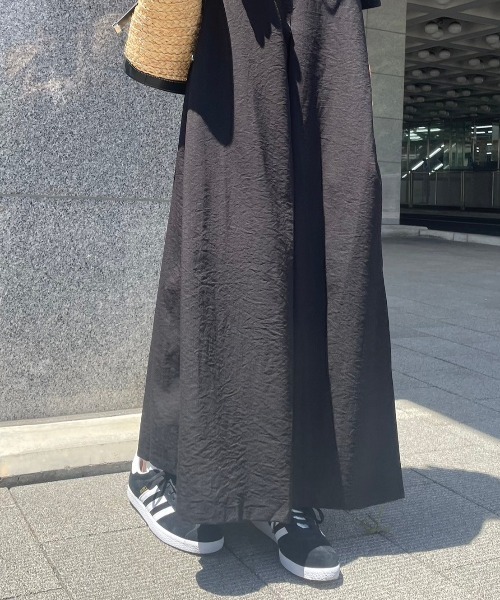 y/m(イム)の「リネンタッチフロントタックマキシワンピース(ワンピース・レディース・ベージュ/アイボリー/ブラック・FREE)」の9枚目の写真