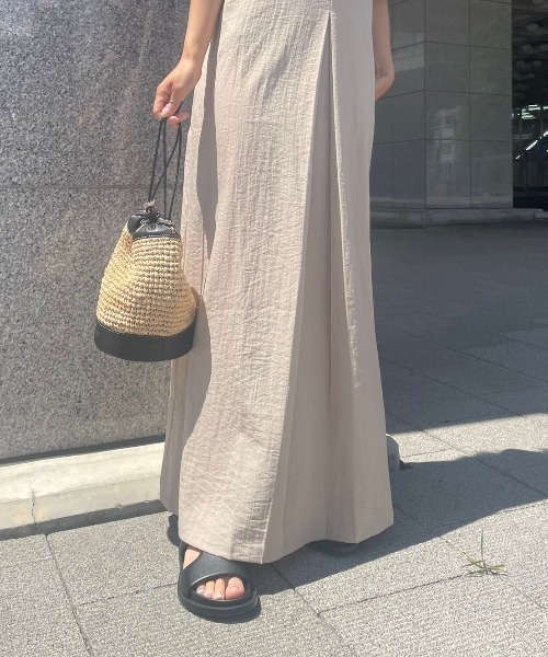 y/m(イム)の「リネンタッチフロントタックマキシワンピース(ワンピース・レディース・ベージュ/アイボリー/ブラック・FREE)」の16枚目の写真