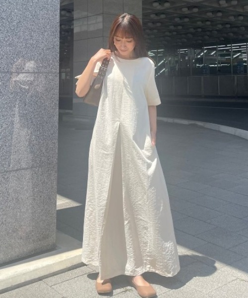 y/m(イム)の「リネンタッチフロントタックマキシワンピース(ワンピース・レディース・ベージュ/アイボリー/ブラック・FREE)」の17枚目の写真