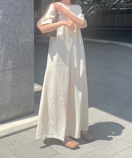 y/m(イム)の「リネンタッチフロントタックマキシワンピース(ワンピース・レディース・ベージュ/アイボリー/ブラック・FREE)」の21枚目の写真