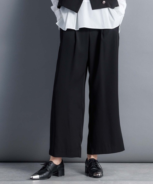 Anside(アンサイド)の「ハイウエストタックパンツ(その他パンツ・レディース・ブラック/モカ・M)」の1枚目の写真