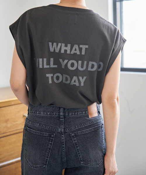 Spick & Span（スピックアンドスパン）の「ラメ ロゴ プリントフレンチT（Tシャツ/カットソー・レディース・チャコールグレー/ホワイト・FREE）」の13枚目の写真