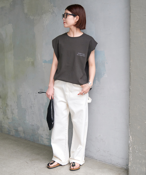 Spick & Span（スピックアンドスパン）の「ラメ ロゴ プリントフレンチT（Tシャツ/カットソー・レディース・チャコールグレー/ホワイト・FREE）」の20枚目の写真