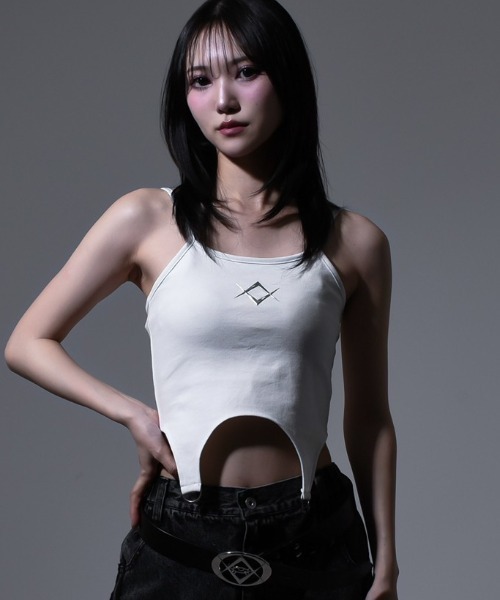 REFLEM キャミソール REFLEM（レフレム）の「『REFLEM/レフレム』メタリックロゴ
