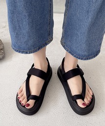 シンプルストラップ厚底サンダル