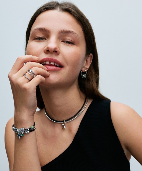 PANDORA(パンドラ)の「グリーン モンステラ リーブス チャーム(チャーム・レディース・シルバー・FREE)」の7枚目の写真