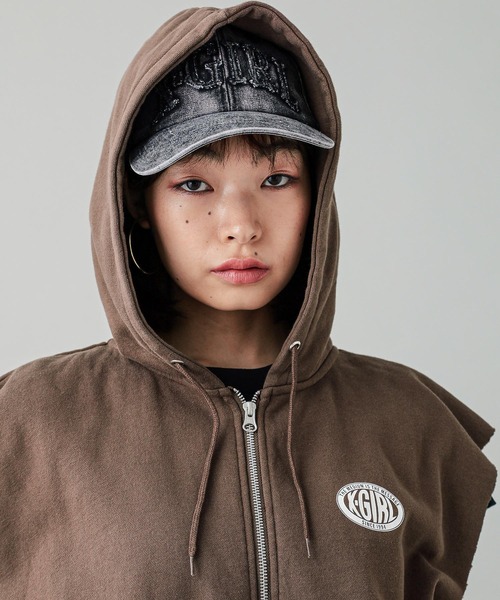 X-girl（エックスガール）の「OVAL LOGO ZIP UP SWEAT VEST
