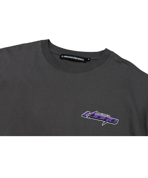 LIBERE（リベーレ）の「LIBERE リベーレ / REBEL FUTURE LOGO TEE リベーレレブル ロゴプリントビッグシルエットTシャツ / 244205-244206（Tシャツ/カットソー・メンズ・チャコール/ブラック・LARGE/MEDIUM/SMALL）」の9枚目の写真