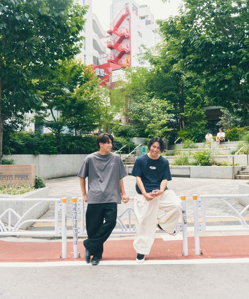 LIBERE（リベーレ）の「LIBERE リベーレ / REBEL FUTURE LOGO TEE リベーレレブル ロゴプリントビッグシルエットTシャツ / 244205-244206（Tシャツ/カットソー・メンズ・チャコール/ブラック・LARGE/MEDIUM/SMALL）」の5枚目の写真