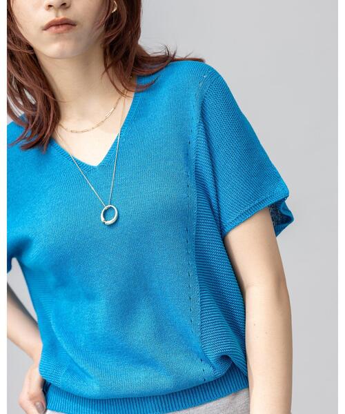 INDIVI（インディヴィ）の「◆【洗える／サマーニット】無縫製ペーパーヤーンアシメ編地ニット（ニット/セーター・レディース・ブルー/ブラック/ホワイト/ライトグレー/マスタード・05/13/15 /19/38/34）」の4枚目の写真