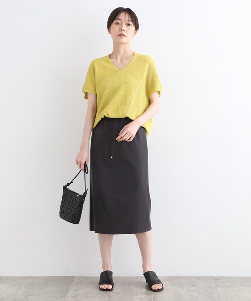 INDIVI（インディヴィ）の「◆【洗える／サマーニット】無縫製ペーパーヤーンアシメ編地ニット（ニット/セーター・レディース・ブルー/ブラック/ホワイト/ライトグレー/マスタード・05/13/15 /19/38/34）」の21枚目の写真