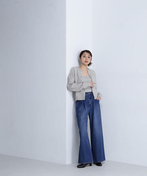 NATURAL BEAUTY BASIC（ナチュラルビューティーベーシック）の「◇タックワイドデニムパンツ（デニムパンツ・レディース・ブラック/ダークブルー・SMALL/MEDIUM）」の6枚目の写真