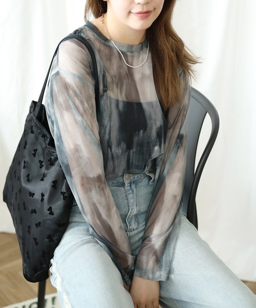 HOOK(フック)の「【HOOK】for girls 抽象総柄プリントメッシュモックネック長袖トップス (SS)(Tシャツ/カットソー・レディース・ベージュ/ネイビー・FREE)」の14枚目の写真