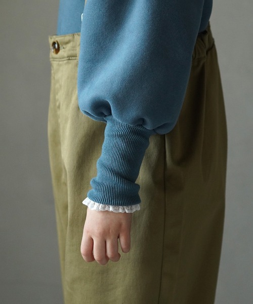 MAKE YOUR DAY（メイクユアデイ）の「袖ボリューム裏起毛無地トレーナー■80～140cm（スウェット・キッズ・ブルー/グレー/ブラック・80/90/100/110/120/130/140）」の4枚目の写真