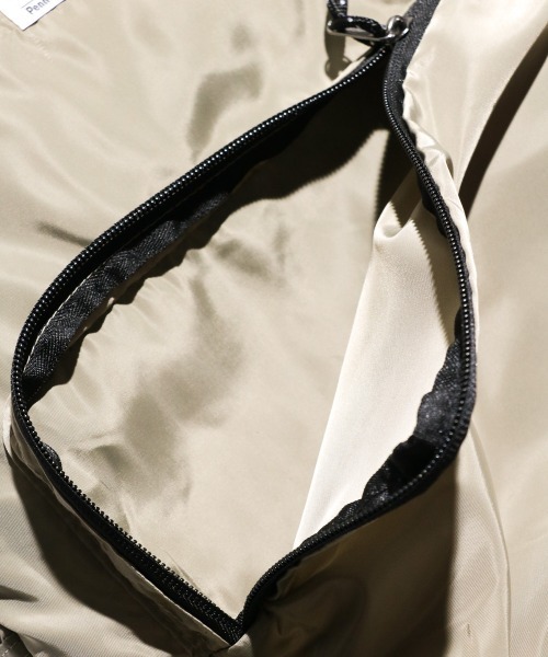 PENNEYS(ぺニーズ)の「PENNEY'S / ペニーズ THE FOX PACKABLE DAY PACK ワンポイント ライトウェイト デイパック パッカブル(バックパック/リュック・メンズ・ブラック/グレー/ブルー/ベージュ・FREE)」の17枚目の写真
