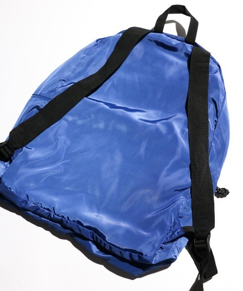 PENNEYS(ぺニーズ)の「PENNEY'S / ペニーズ THE FOX PACKABLE DAY PACK ワンポイント ライトウェイト デイパック パッカブル(バックパック/リュック・メンズ・ブラック/グレー/ブルー/ベージュ・FREE)」の8枚目の写真