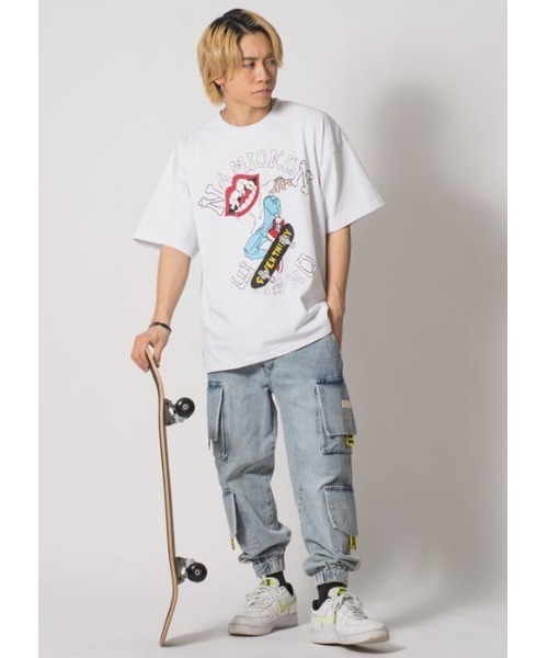 RE730(アールイーセブンサーティー)の「RE730 スケボーに乗ったなみおくん 半袖ビッグシルエットTシャツ(Tシャツ/カットソー・メンズ・ブラック/オフホワイト・LARGE/MEDIUM/X-LARGE)」の15枚目の写真