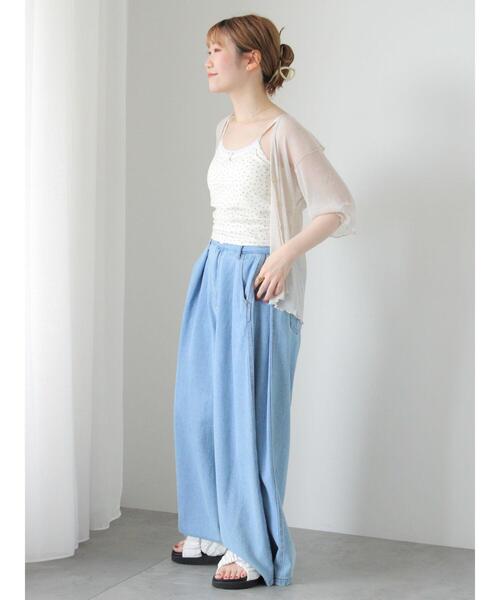 ehka sopo（エヘカソポ）の「ラメシアーVネックカーディガン（カーディガン/ボレロ・レディース・ブラック/キナリ/ピンク/ブルー・F）」の6枚目の写真