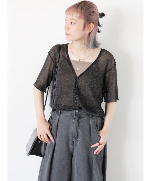 ehka sopo（エヘカソポ）の「ラメシアーVネックカーディガン（カーディガン/ボレロ・レディース・ブラック/キナリ/ピンク/ブルー・F）」の10枚目の写真