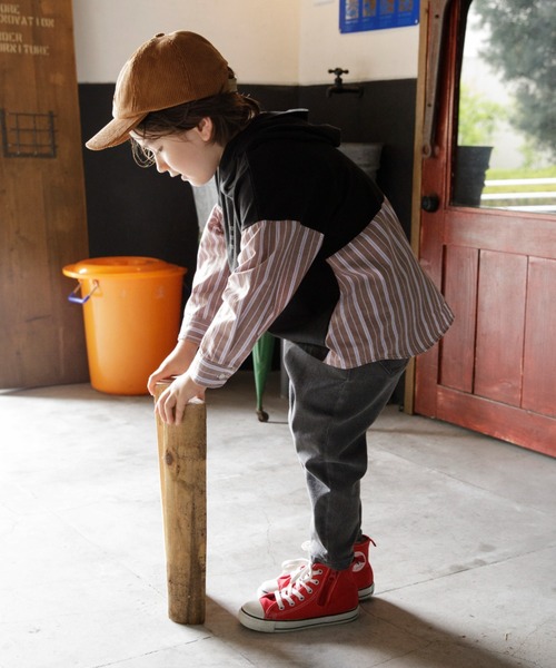 BRANSHES（ブランシェス）の「ガーデナーテーパードデニムパンツ（デニムパンツ・キッズ・ネイビー/カラフル/ブルー/グレー・80/90/100/160/110/140/120/130/150）」の16枚目の写真