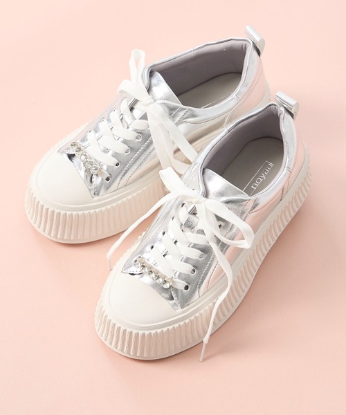 noyau（ノヤウ）の「ビジュー付き厚底レースアップスニーカー（スニーカー・レディース・シルバー/ブラック/ホワイト・S/M/L/LL）」の3枚目の写真