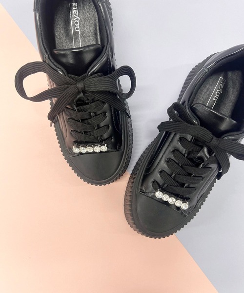 noyau（ノヤウ）の「ビジュー付き厚底レースアップスニーカー（スニーカー・レディース・シルバー/ブラック/ホワイト・S/M/L/LL）」の2枚目の写真