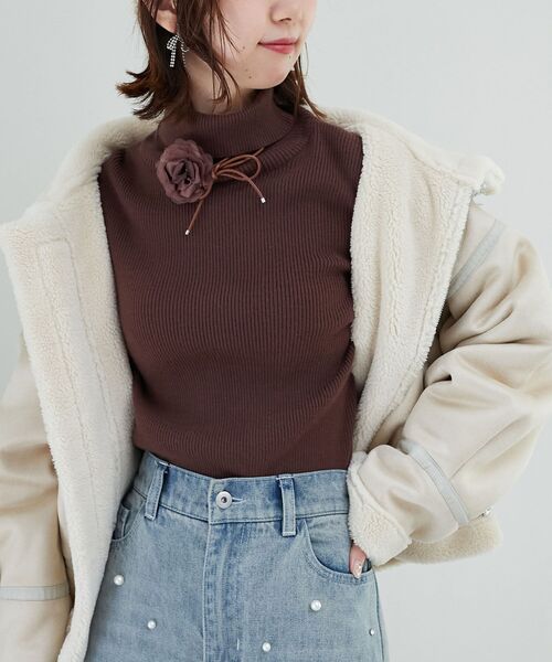 MAJESTIC LEGON(マジェスティックレゴン)の「ベーシックタートルニット(ニット/セーター・レディース・アイボリー/ホワイト系その他2/グレー/ブラック/モカ/ボルドー/ブラウン/ピンク/ライトグリーン/ブルー/ラベンダー・MEDIUM)」の2枚目の写真