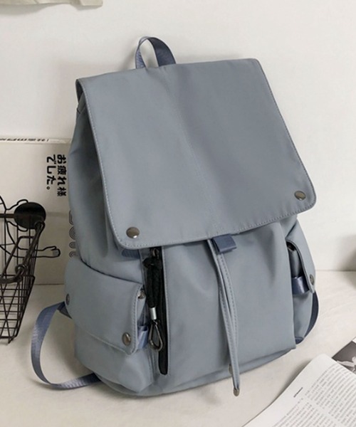 florist（フローリスト）の「【改良版】【防水/撥水】メンズレディース兼用大容量フラップカジュアルリュック（バックパック/リュック・レディース・グレー系1/ブラック系1/ブラック系3/グリーン系1/ブルー系2/ブラック系2/グリーン系3/ブラウン系3/レッド系1/ホワイト系2/レッド系2/グレー系3・FREE）」の10枚目の写真