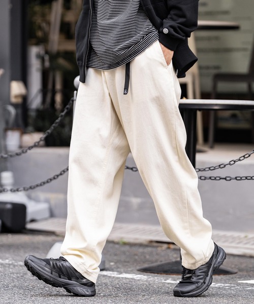 Rocky Monroe（ロッキーモンロー）の「ツイル/デニムクライミングワイドパンツ（デニムパンツ・メンズ・ベージュ/ブラック系/インディゴブルー/ブラック/カーキ/ブルー/オフホワイト・M/L/XL）」の2枚目の写真
