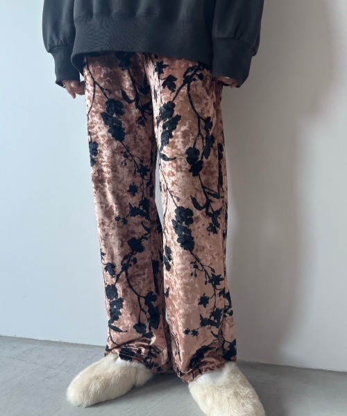 yard sale ヴェロアパンツ yard sale ヴェロアパンツ （フラワープリントベロアイージー