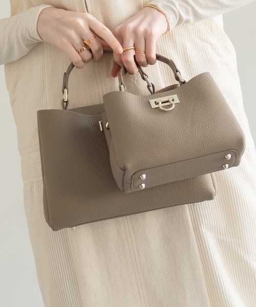 HAYNI（ヘイニ）の「Baby Marollet ベイビーマロエ（ショルダーバッグ・レディース・ブルーグレー/ブラウン系/キャメル/ブラック系1/グレー系/ブラック系2・FREE）」の11枚目の写真