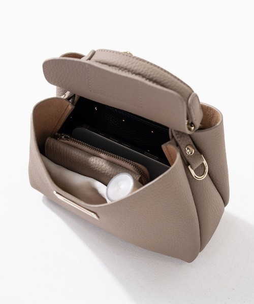 HAYNI（ヘイニ）の「Baby Marollet ベイビーマロエ（ショルダーバッグ・レディース・ブルーグレー/ブラウン系/キャメル/ブラック系1/グレー系/ブラック系2・FREE）」の19枚目の写真