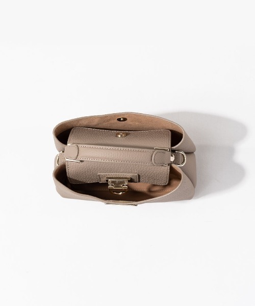 HAYNI（ヘイニ）の「Baby Marollet ベイビーマロエ（ショルダーバッグ・レディース・ブルーグレー/ブラウン系/キャメル/ブラック系1/グレー系/ブラック系2・FREE）」の17枚目の写真