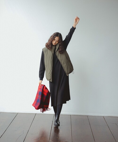 B:MING by BEAMS（ビーミングバイビームス）の「中綿 ベスト（S～M）（ベスト・レディース・カーキ/ナチュラル・SMALL/MEDIUM）」の3枚目の写真