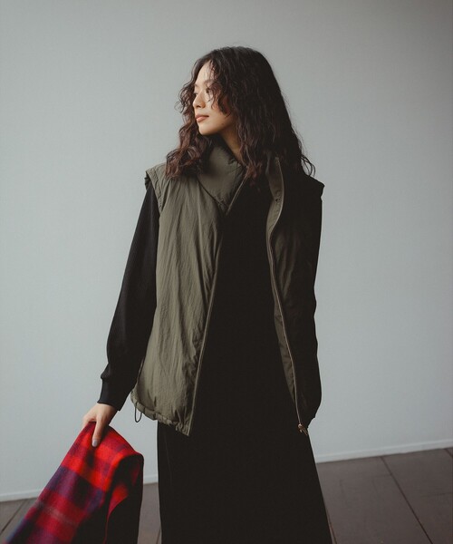 B:MING by BEAMS（ビーミングバイビームス）の「中綿 ベスト（S～M）（ベスト・レディース・カーキ/ナチュラル・SMALL/MEDIUM）」の14枚目の写真