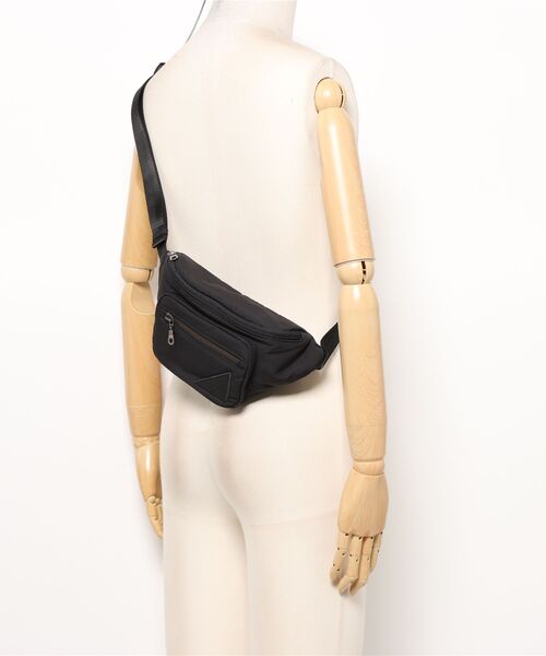 ADAM PATEK(アダムパテック)の「ADAM PATEK/【Nob】BREATHATEC POCKET BODYBAG(ボディバッグ/ウエストポーチ・メンズ・ネイビー/ブラック・ONESIZE)」の6枚目の写真