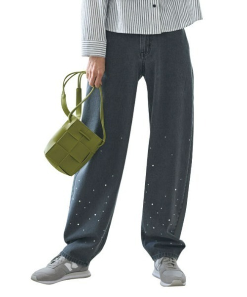 煌めきストーンカーブデニムパンツ６８丈（その他パンツ）｜UNDOVE（アンドゥーブ）