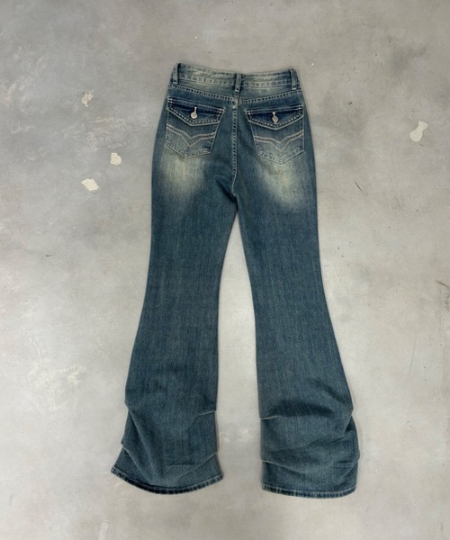 SHAGGIE（シャギー）の「裾ギャザーヴィンテージウォッシュデニムパンツ（デニムパンツ・レディース・ブルー/ブラック・SMALL/MEDIUM）」の6枚目の写真