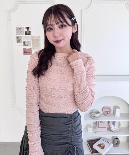 Loueme（ルエム）の「【5色展開】ホイップレースフリルトップス（Tシャツ/カットソー・レディース・ブラック/アイボリー/ブラウン/ピンク/ホワイト・FREE）」の11枚目の写真