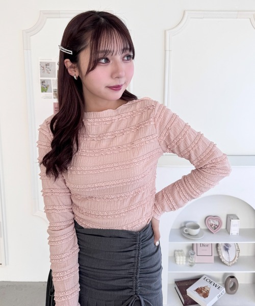 Loueme（ルエム）の「【5色展開】ホイップレースフリルトップス（Tシャツ/カットソー・レディース・ブラック/アイボリー/ブラウン/ピンク/ホワイト・FREE）」の9枚目の写真