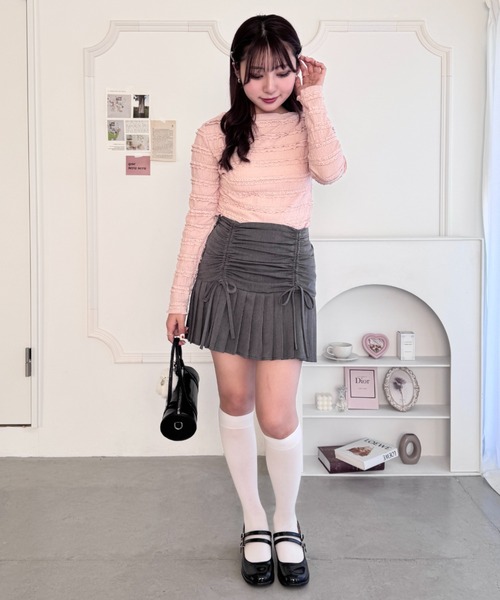 Loueme（ルエム）の「【5色展開】ホイップレースフリルトップス（Tシャツ/カットソー・レディース・ブラック/アイボリー/ブラウン/ピンク/ホワイト・FREE）」の6枚目の写真