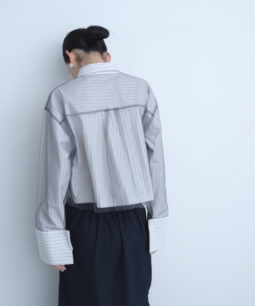 AIC.（エーアイシー）の「チュールレイヤードビッグカフスストライプ