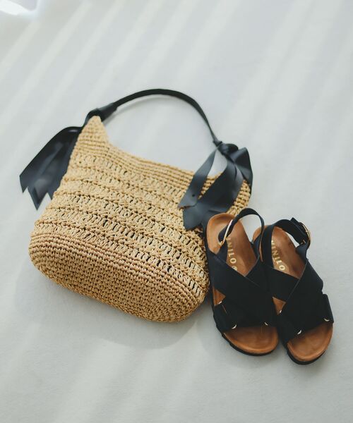 le.coeur blanc（ルクールブラン）の「グログランテープ柄編みペーパーバッグ（かごバッグ・レディース・ブラック/グレー/ベージュ・FREE）」の3枚目の写真