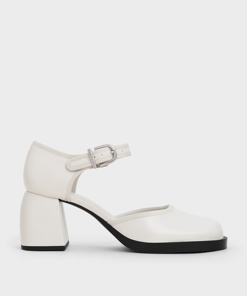 CHARLES & KEITH(チャールズ & キース)の「ブロックヒール アンクルストラップドルセイパンプス(パンプス・レディース・ブラック/ホワイト・24.5cm/23.5cm/23cm/22.5cm/25.5cm/25cm)」の2枚目の写真