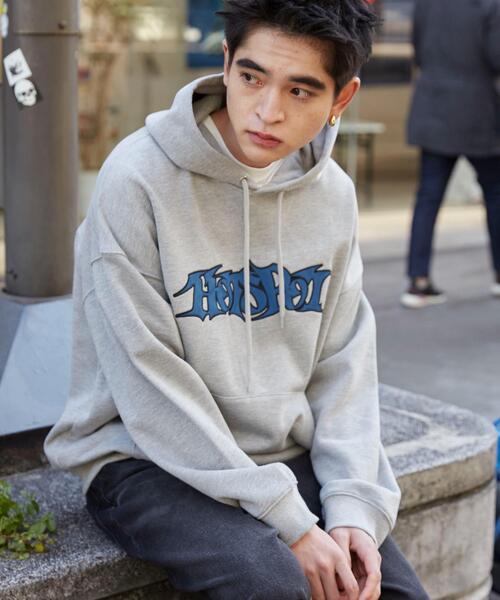 WEGO（ウィゴー）の「WEGO/ワッペンロゴパーカー（パーカー・メンズ・アッシュグレー/杢グレー/カーキ/ネイビー・LARGE/MEDIUM）」の2枚目の写真