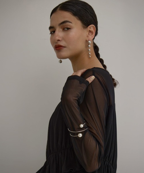 MIELI INVARIANT（ミエリインヴァリアント）の「Drop Asymmetry Pierce（ピアス（両耳用）・レディース・シルバー/ゴールド・FREE）」の11枚目の写真