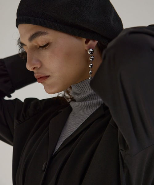 MIELI INVARIANT（ミエリインヴァリアント）の「Drop Asymmetry Pierce（ピアス（両耳用）・レディース・シルバー/ゴールド・FREE）」の8枚目の写真