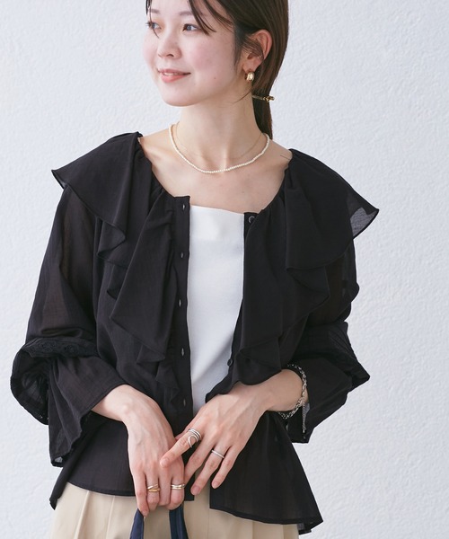 ROPE' PICNIC（ロペピクニック）の「【接触冷感・通気性】お着軽シャツシリーズ/綿ボイルフリルブラウス（シャツ/ブラウス・レディース・ブラック/ブラウン/オフホワイト/サックスブルー/イエロー・38）」の3枚目の写真