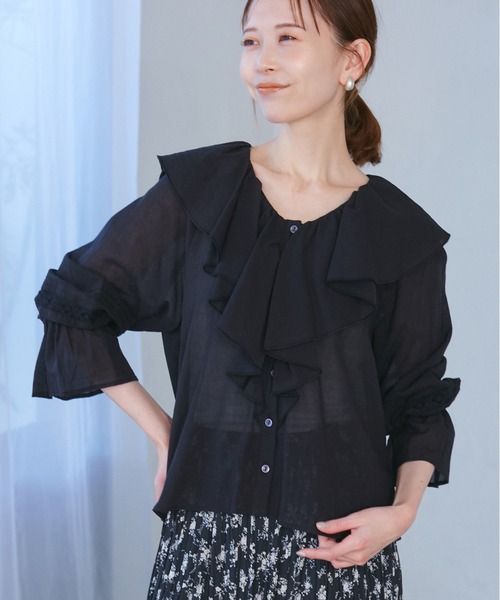 ROPE' PICNIC（ロペピクニック）の「【接触冷感・通気性】お着軽シャツシリーズ/綿ボイルフリルブラウス（シャツ/ブラウス・レディース・ブラック/ブラウン/オフホワイト/サックスブルー/イエロー・38）」の20枚目の写真